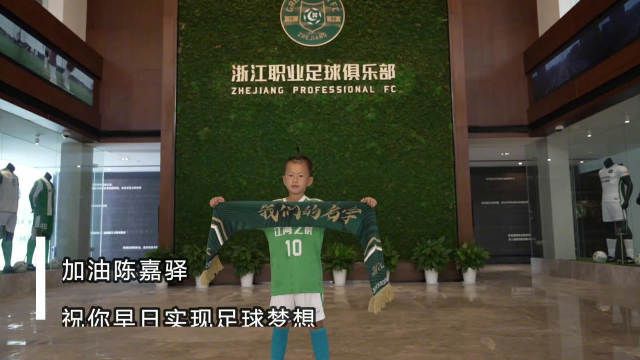 送演艺专业CC情侣自拍